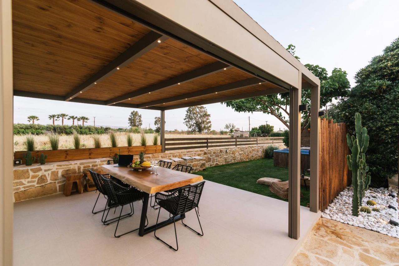 Villa Repsimia With Private Jacuzzi Kokkinos Pirgos Exterior foto